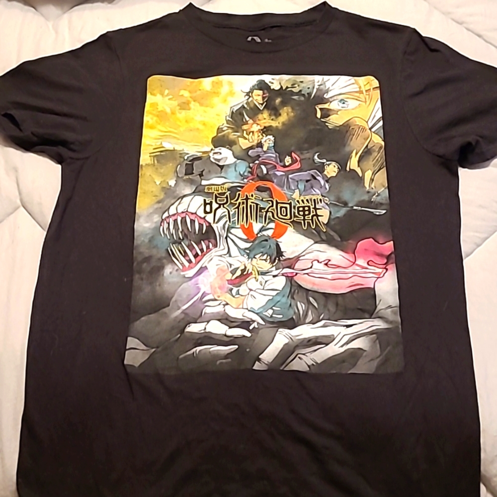 Hot Topic Jujustu Kaisen tee
